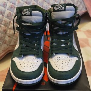 Size 8.5 MENS- Jordan 1 Retro OG High Gorge Green White Silver Leather
